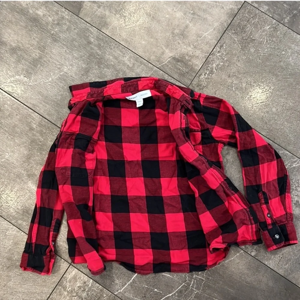 Old Navy flannel shirt size 10-11